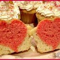 valentine-heart-cupcake